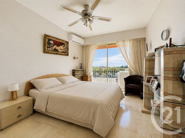 Appartement F3 &agrave; vendre - 3 pi&egrave;ces - 74 m2 - Antibes - 06 - PROVENCE-ALPES-COTE-D-AZUR