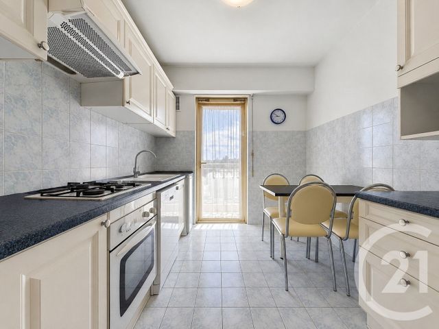 Appartement F3 &agrave; vendre - 3 pi&egrave;ces - 74 m2 - Antibes - 06 - PROVENCE-ALPES-COTE-D-AZUR