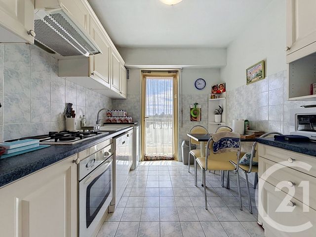 Appartement F3 &agrave; vendre - 3 pi&egrave;ces - 74 m2 - Antibes - 06 - PROVENCE-ALPES-COTE-D-AZUR