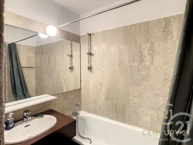 Appartement &agrave; louer - 2 pi&egrave;ces - 33,56 m2 - Juan Les Pins - 06 - PROVENCE-ALPES-COTE-D-AZUR