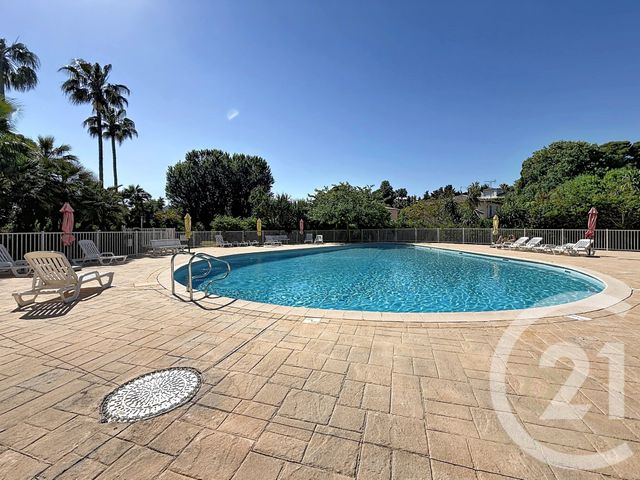 Appartement F3 &agrave; vendre - 3 pi&egrave;ces - 74 m2 - Antibes - 06 - PROVENCE-ALPES-COTE-D-AZUR
