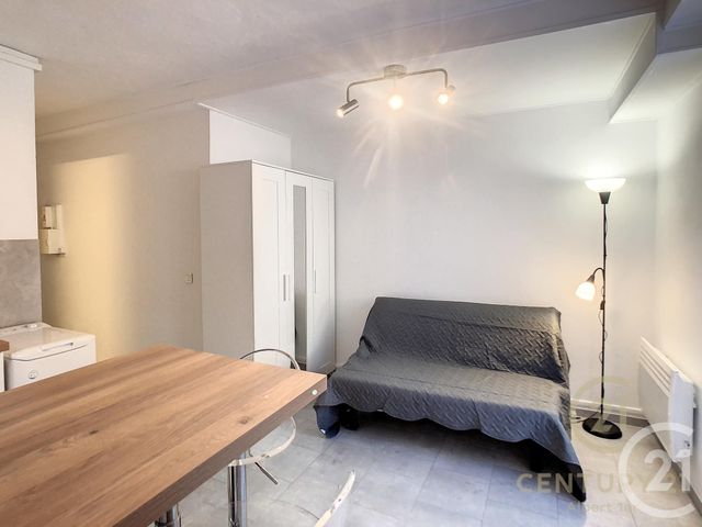 Appartement F1 &agrave; louer - 1 pi&egrave;ce - 18,26 m2 - Juan Les Pins - 06 - PROVENCE-ALPES-COTE-D-AZUR