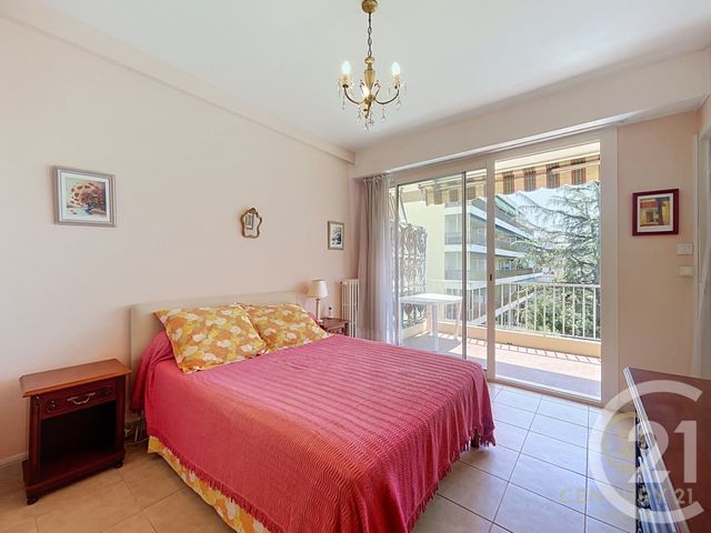 Appartement F3 &agrave; vendre - 3 pi&egrave;ces - 77,20 m2 - Antibes - 06 - PROVENCE-ALPES-COTE-D-AZUR
