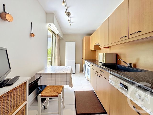 Appartement T3 &agrave; vendre - 3 pi&egrave;ces - 73,92 m2 - Antibes - 06 - PROVENCE-ALPES-COTE-D-AZUR