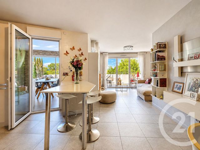 Appartement F3 &agrave; vendre - 3 pi&egrave;ces - 96,90 m2 - Antibes - 06 - PROVENCE-ALPES-COTE-D-AZUR
