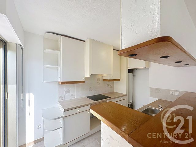 Appartement F3 &agrave; louer - 3 pi&egrave;ces - 57,66 m2 - Antibes - 06 - PROVENCE-ALPES-COTE-D-AZUR