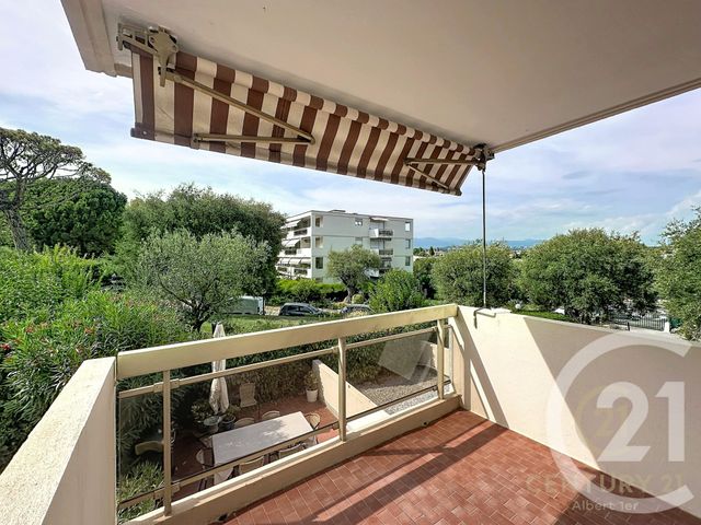Appartement F3 &agrave; louer - 3 pi&egrave;ces - 57,66 m2 - Antibes - 06 - PROVENCE-ALPES-COTE-D-AZUR