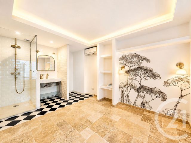 Appartement &agrave; vendre - 3 pi&egrave;ces - 68,25 m2 - Antibes - 06 - PROVENCE-ALPES-COTE-D-AZUR