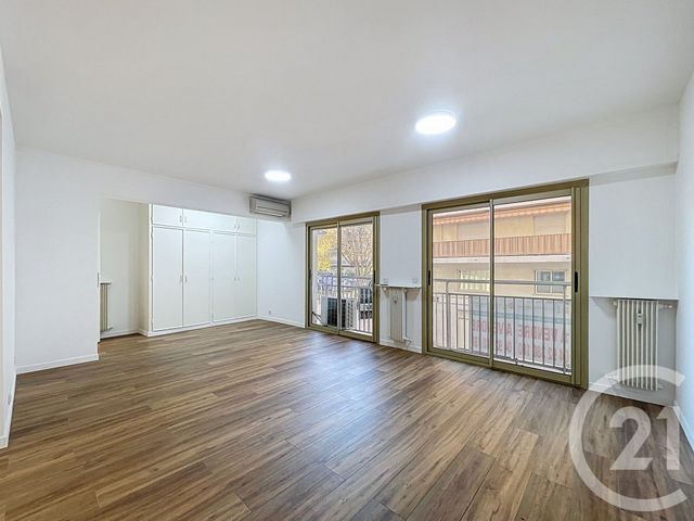 Appartement F4 &agrave; vendre - 4 pi&egrave;ces - 99,23 m2 - Antibes - 06 - PROVENCE-ALPES-COTE-D-AZUR
