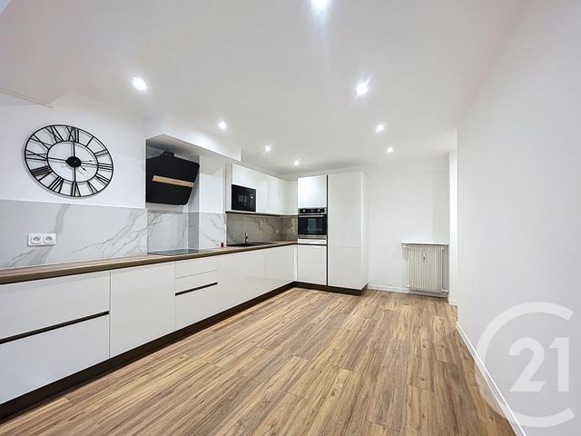 Appartement F4 &agrave; vendre - 4 pi&egrave;ces - 99,23 m2 - Antibes - 06 - PROVENCE-ALPES-COTE-D-AZUR