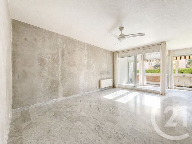 Appartement F2 &agrave; vendre - 2 pi&egrave;ces - 50,47 m2 - Antibes - 06 - PROVENCE-ALPES-COTE-D-AZUR