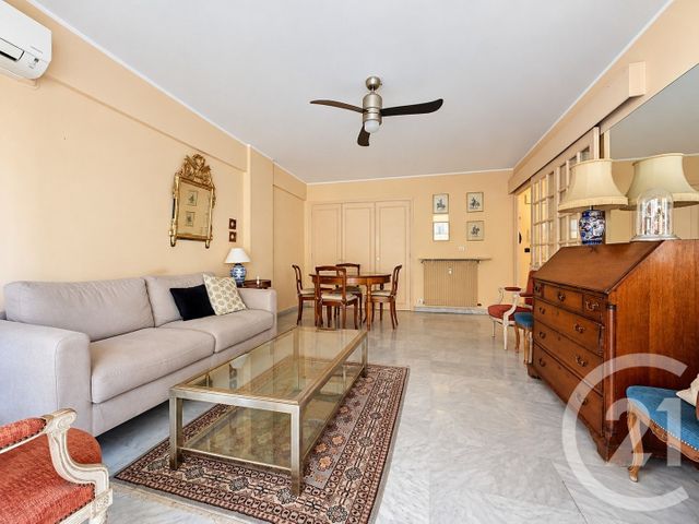 Appartement F3 &agrave; vendre - 3 pi&egrave;ces - 73,58 m2 - Antibes - 06 - PROVENCE-ALPES-COTE-D-AZUR