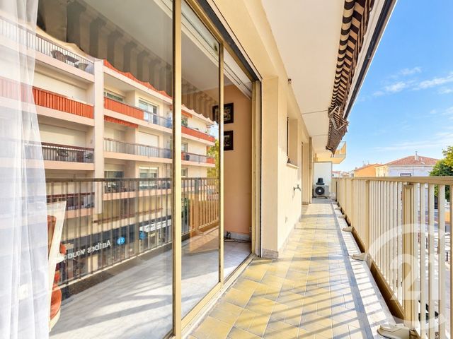 Appartement F3 &agrave; vendre - 3 pi&egrave;ces - 73,58 m2 - Antibes - 06 - PROVENCE-ALPES-COTE-D-AZUR
