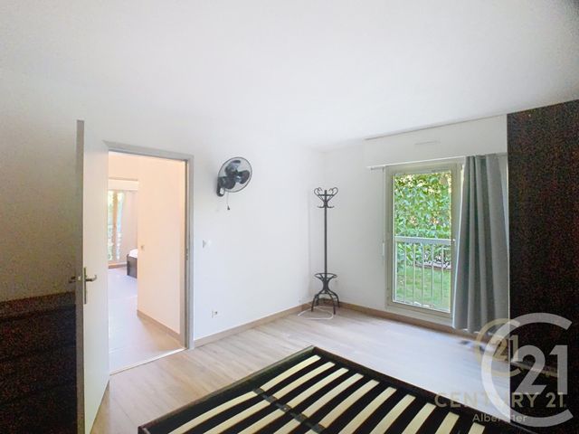 Appartement F3 &agrave; louer - 3 pi&egrave;ces - 74 m2 - Le Golfe Juan - 06 - PROVENCE-ALPES-COTE-D-AZUR