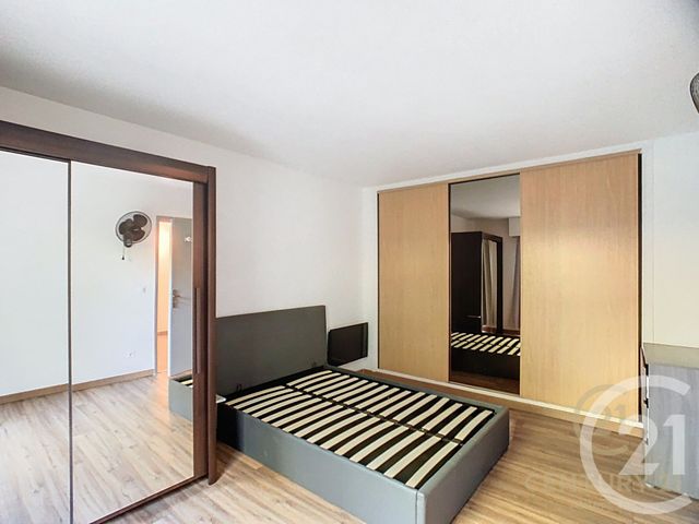 Appartement F3 &agrave; louer - 3 pi&egrave;ces - 74 m2 - Le Golfe Juan - 06 - PROVENCE-ALPES-COTE-D-AZUR