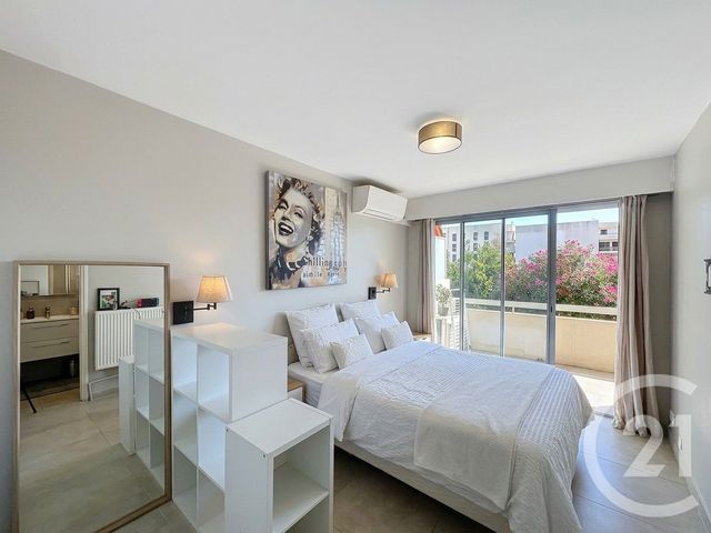 Appartement T4 &agrave; louer - 4 pi&egrave;ces - 64,49 m2 - Antibes - 06 - PROVENCE-ALPES-COTE-D-AZUR