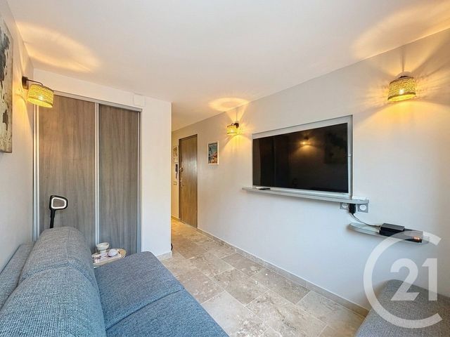Appartement Studio &agrave; louer - 1 pi&egrave;ce - 19,02 m2 - Juan Les Pins - 06 - PROVENCE-ALPES-COTE-D-AZUR