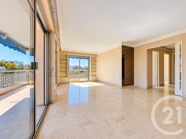 Appartement F2 &agrave; vendre - 2 pi&egrave;ces - 57,71 m2 - Antibes - 06 - PROVENCE-ALPES-COTE-D-AZUR