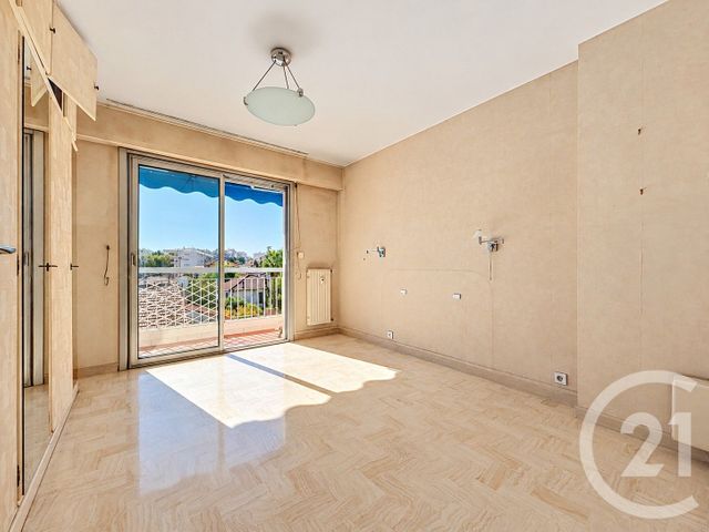 Appartement F2 &agrave; vendre - 2 pi&egrave;ces - 57,71 m2 - Antibes - 06 - PROVENCE-ALPES-COTE-D-AZUR