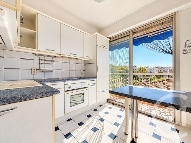 Appartement F2 &agrave; vendre - 2 pi&egrave;ces - 57,71 m2 - Antibes - 06 - PROVENCE-ALPES-COTE-D-AZUR