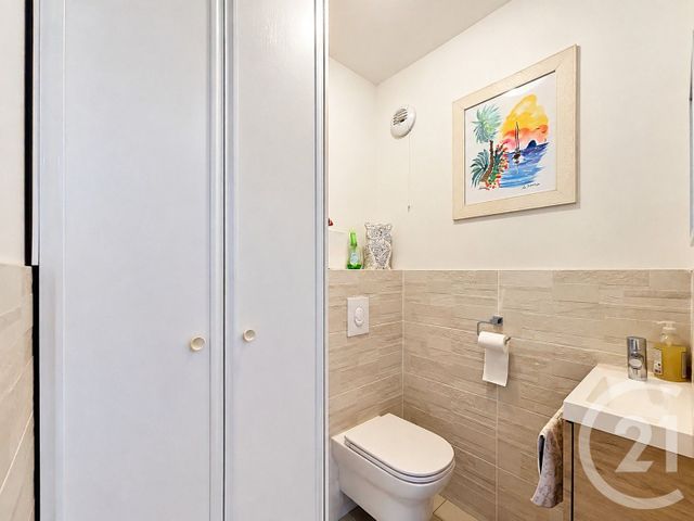 Appartement F3 &agrave; vendre - 3 pi&egrave;ces - 63,44 m2 - Antibes - 06 - PROVENCE-ALPES-COTE-D-AZUR