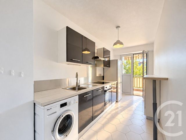 Appartement F3 &agrave; vendre - 3 pi&egrave;ces - 75,02 m2 - Antibes - 06 - PROVENCE-ALPES-COTE-D-AZUR