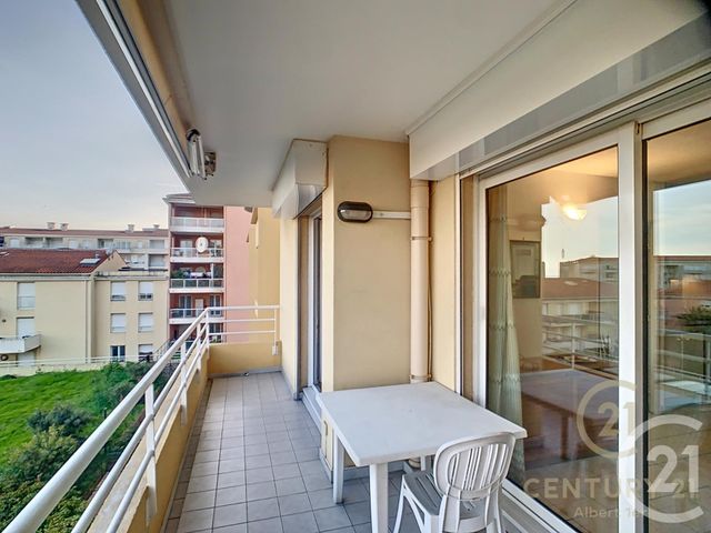 Appartement F2 &agrave; louer - 2 pi&egrave;ces - 35,32 m2 - Juan Les Pins - 06 - PROVENCE-ALPES-COTE-D-AZUR