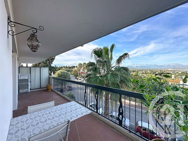 Appartement F2 &agrave; louer - 2 pi&egrave;ces - 46,18 m2 - Antibes - 06 - PROVENCE-ALPES-COTE-D-AZUR