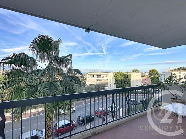 Appartement F2 &agrave; louer - 2 pi&egrave;ces - 46,18 m2 - Antibes - 06 - PROVENCE-ALPES-COTE-D-AZUR