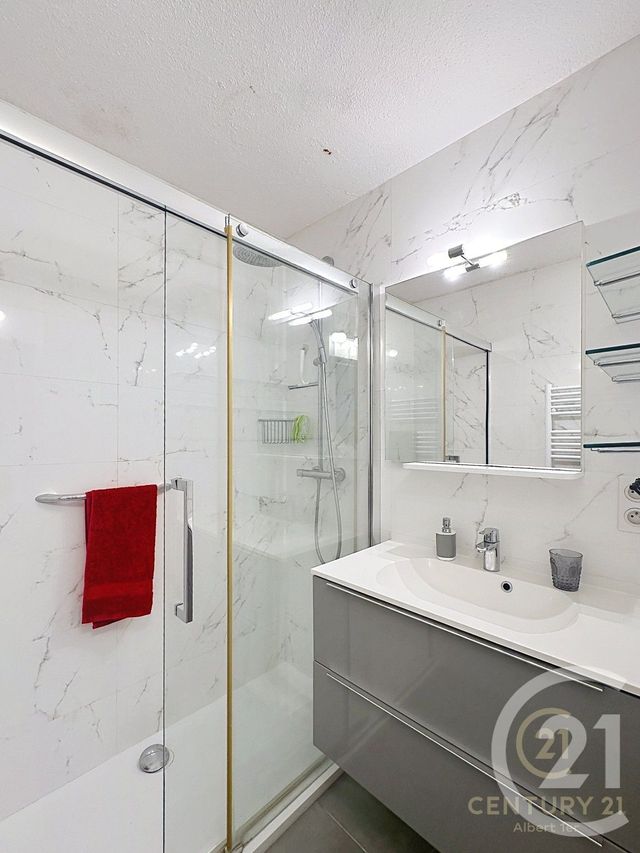 Appartement F2 &agrave; louer - 2 pi&egrave;ces - 46,18 m2 - Antibes - 06 - PROVENCE-ALPES-COTE-D-AZUR
