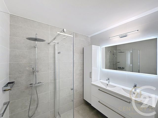 Appartement F4 &agrave; louer - 4 pi&egrave;ces - 82,84 m2 - Antibes - 06 - PROVENCE-ALPES-COTE-D-AZUR