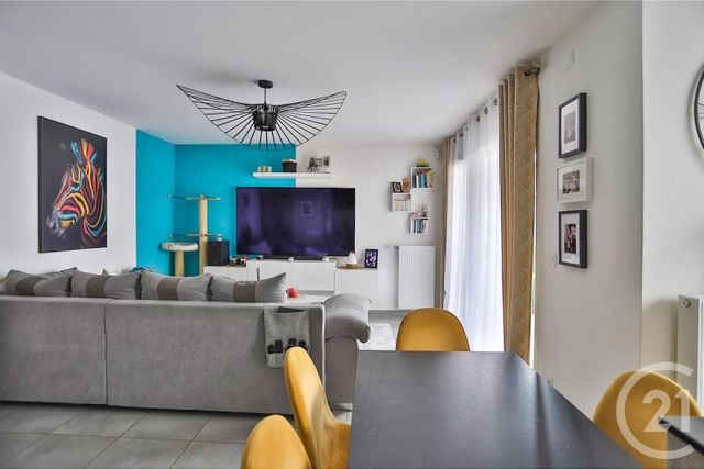 Appartement T4 à vendre - 4 pièces - 81,25 m2 - St Julien En Genevois - 74 - RHONE-ALPES