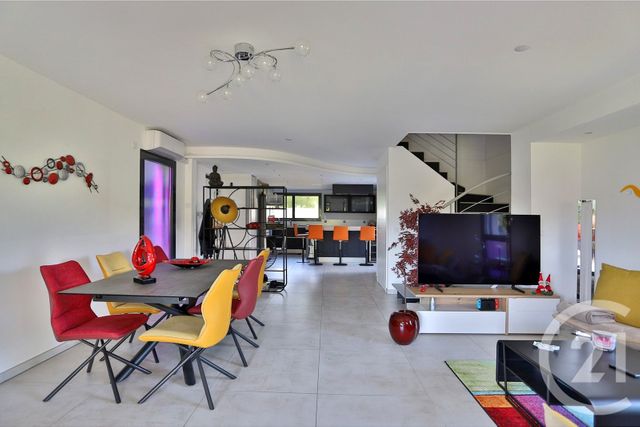 Appartement T5 à vendre - 5 pièces - 129,28 m2 - St Julien En Genevois - 74 - RHONE-ALPES