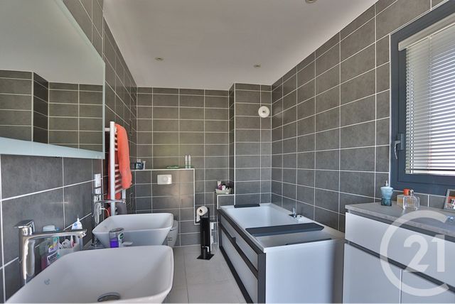 Appartement T5 à vendre - 5 pièces - 129,28 m2 - St Julien En Genevois - 74 - RHONE-ALPES