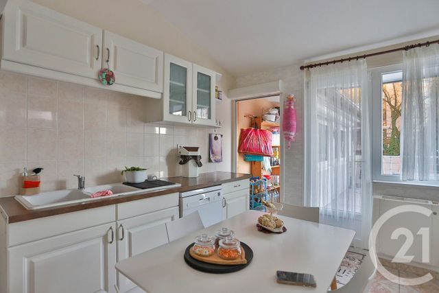 Maison &agrave; vendre - 8 pi&egrave;ces - 171,55 m2 - St Julien En Genevois - 74 - RHONE-ALPES