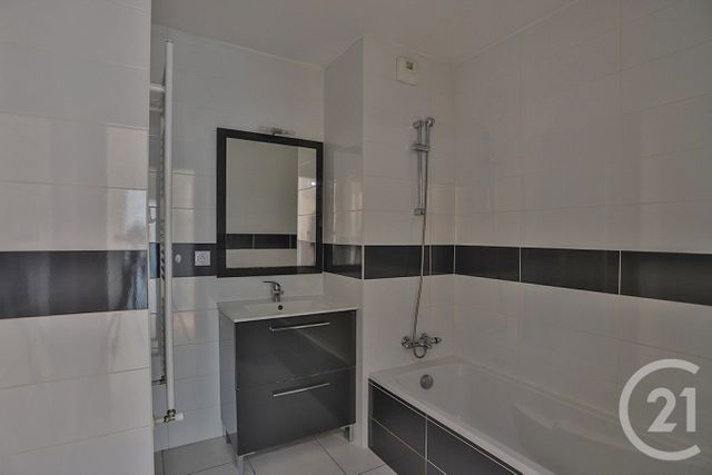 Appartement T3 &agrave; vendre - 3 pi&egrave;ces - 61,26 m2 - St Julien En Genevois - 74 - RHONE-ALPES