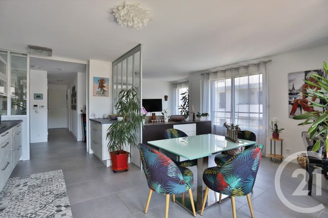 Appartement T3 &agrave; vendre - 3 pi&egrave;ces - 82,43 m2 - Collonges Sous Saleve - 74 - RHONE-ALPES