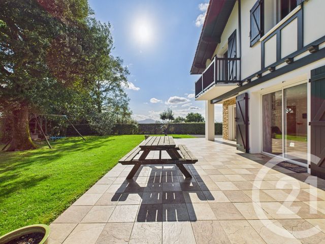 Maison à vendre - 4 pièces - 110,79 m2 - Jatxou - 64 - AQUITAINE