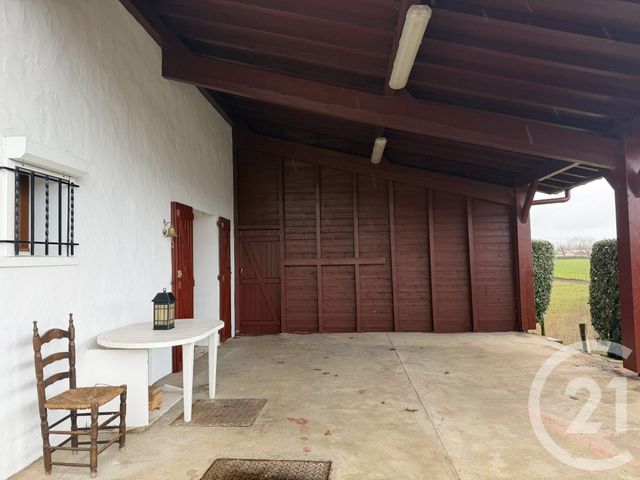 Appartement T2 &agrave; louer - 2 pi&egrave;ces - 65,95 m2 - Larressore - 64 - AQUITAINE