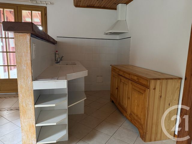 Appartement T2 &agrave; louer - 2 pi&egrave;ces - 65,95 m2 - Larressore - 64 - AQUITAINE