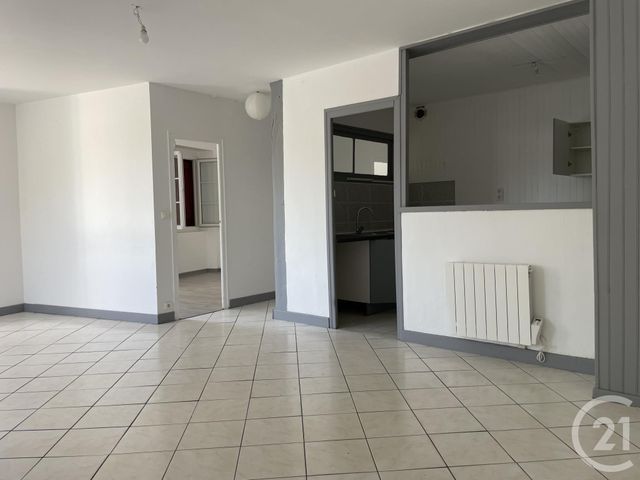 Appartement F4 &agrave; louer - 4 pi&egrave;ces - 83,79 m2 - Villefranque - 64 - AQUITAINE