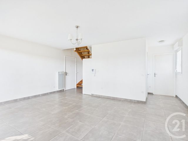 Appartement F3 bis &agrave; vendre - 4 pi&egrave;ces - 69,82 m2 - Larressore - 64 - AQUITAINE