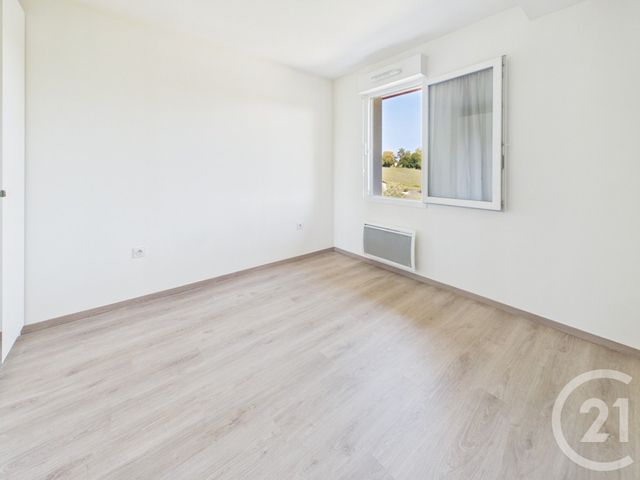 Appartement F3 bis &agrave; vendre - 4 pi&egrave;ces - 69,82 m2 - Larressore - 64 - AQUITAINE