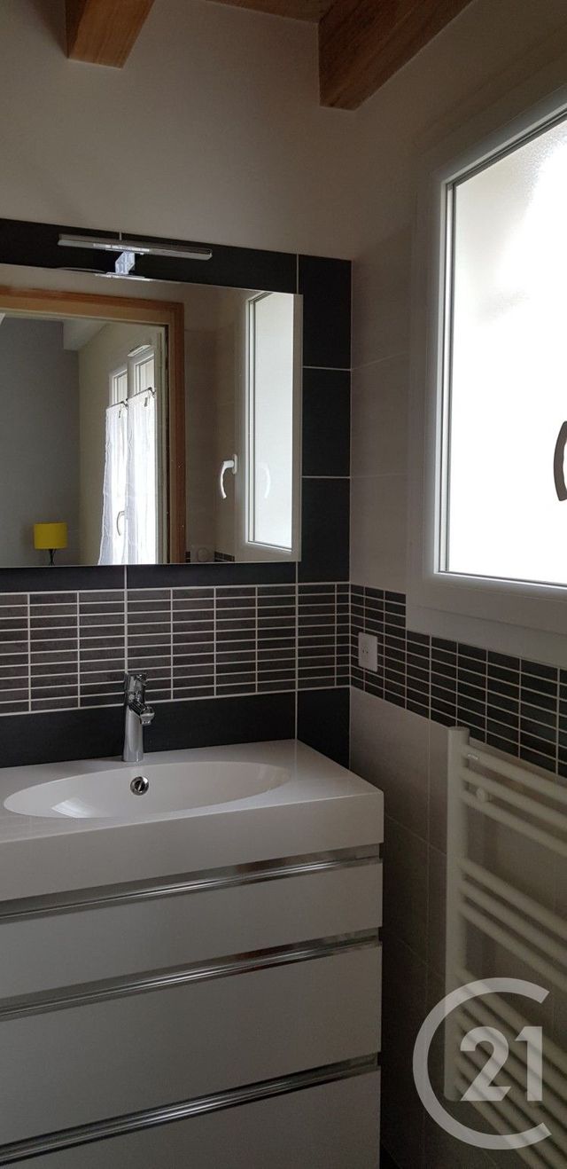 Appartement T2 &agrave; louer - 2 pi&egrave;ces - 39 m2 - Ustaritz - 64 - AQUITAINE