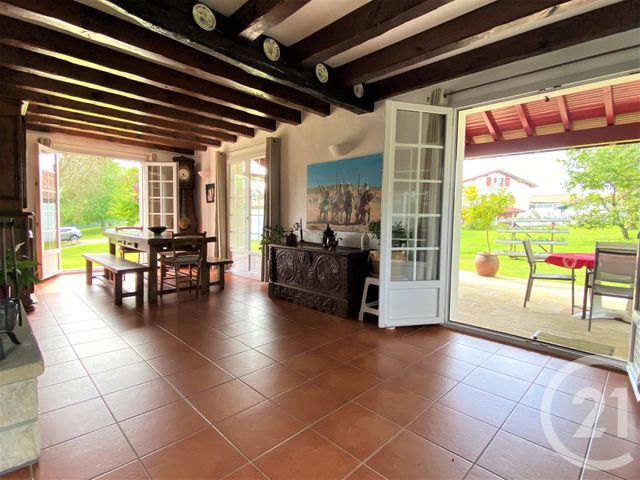Maison &agrave; louer - 7 pi&egrave;ces - 145 m2 - Ustaritz - 64 - AQUITAINE