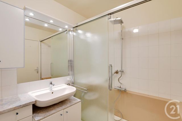 Appartement F3 à vendre - 3 pièces - 77 m2 - Paris - 75020 - ILE-DE-FRANCE