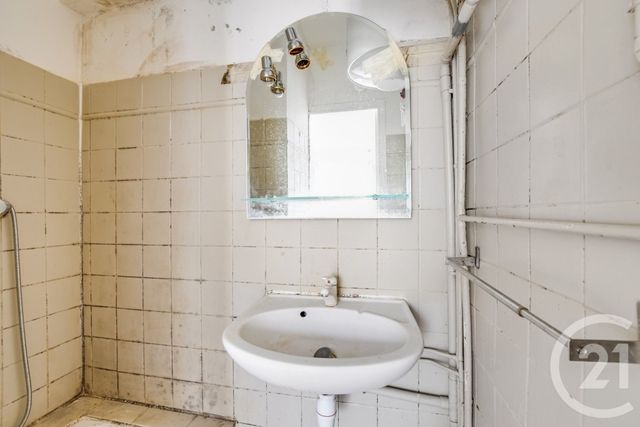 Appartement Studio &agrave; vendre - 1 pi&egrave;ce - 14,90 m2 - Paris - 75020 - ILE-DE-FRANCE