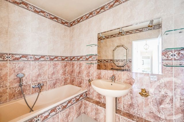 Appartement F5 &agrave; vendre - 5 pi&egrave;ces - 85 m2 - Paris - 75020 - ILE-DE-FRANCE