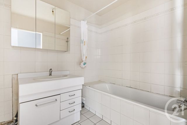 Appartement F3 &agrave; vendre - 3 pi&egrave;ces - 82 m2 - Paris - 75019 - ILE-DE-FRANCE