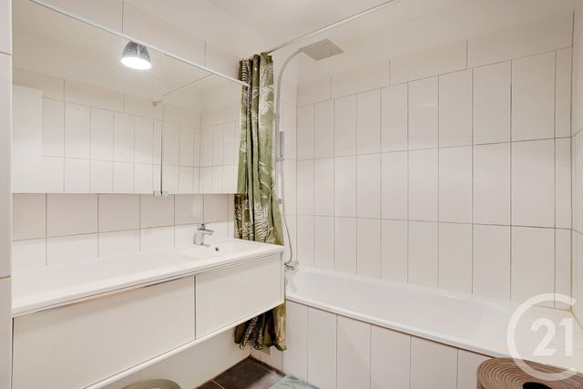 Appartement F3 à vendre - 3 pièces - 80 m2 - Paris - 75019 - ILE-DE-FRANCE